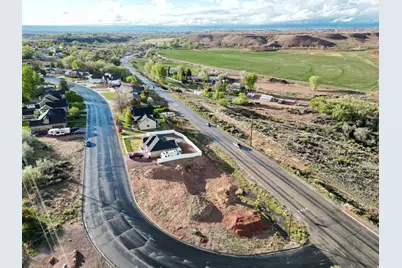 820 W Clubhouse Dr, Roosevelt, UT 84066 - Photo 4