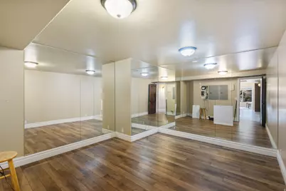 4077 S Pelican Ln, Saratoga Springs, UT 84045 - Photo 32