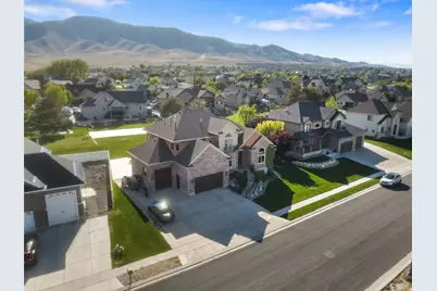 4077 S Pelican Ln, Saratoga Springs, UT 84045 - Photo 4