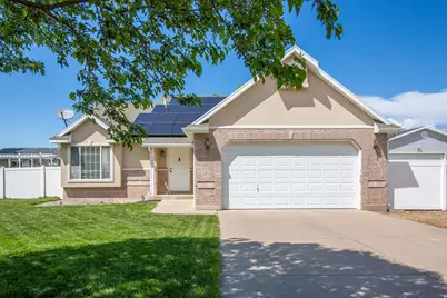 2224 W 2150 S, Syracuse, UT 84075 - Photo 2