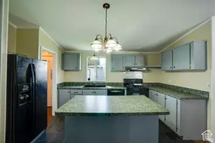 3303 S Hanover Park Dr W, West Valley, UT 84119 - Photo 8