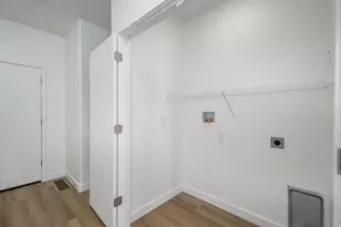288 W Bishop Pl, Salt Lake City, UT 84103 - Photo 10