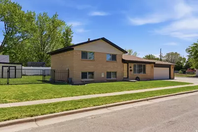 5680 S 2600 W #12, Roy, UT 84067 - Photo 4