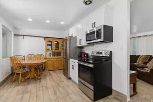 5680 S 2600 W, Roy, UT 84067 - Photo 10