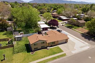 5680 S 2600 W, Roy, UT 84067 - Photo 32