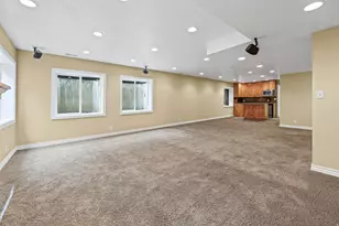 6614 Lindie Ct, Salt Lake City, UT 84121 - Photo 48