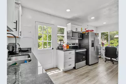 60 S Whiteside St, Layton, UT 84041 - Photo 10
