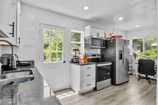 60 S Whiteside St, Layton, UT 84041 - Photo 10