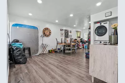 60 S Whiteside St, Layton, UT 84041 - Photo 18
