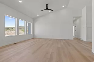 787 N 2450 W, Tremonton, UT 84337 - Photo 8
