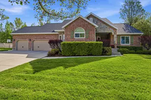 355 S Wood Dr E, Alpine, UT 84004 - Photo 1