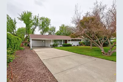 1740 E Southmoor Dr, Salt Lake City, UT 84117 - Photo 2