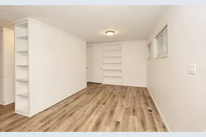 1740 E Southmoor Dr, Salt Lake City, UT 84117 - Photo 14