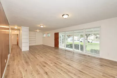 1740 E Southmoor Dr, Salt Lake City, UT 84117 - Photo 12