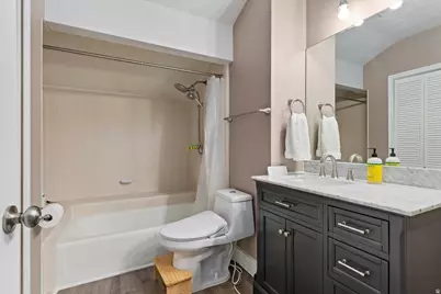6924 S Hillside Cir, Cottonwood Heights, UT 84121 - Photo 20