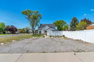 595 E 200 S, Pleasant Grove, UT 84062 - Photo 28
