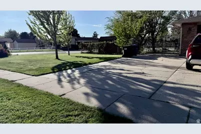 2440 Deer Run Dr, South Weber, UT 84405 - Photo 2