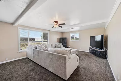 2036 W 1800 N, Farr West, UT 84404 - Photo 4