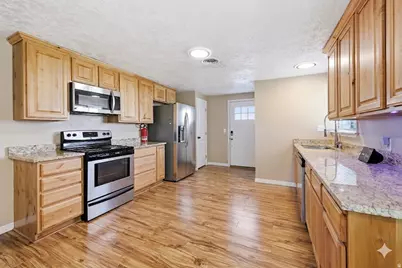2036 W 1800 N, Farr West, UT 84404 - Photo 6