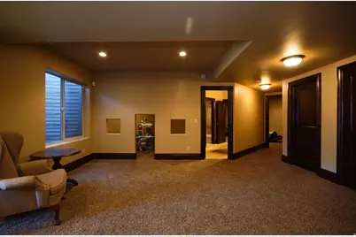 2054 E 6425 S, Holladay, UT 84121 - Photo 16