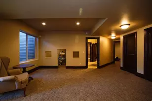 2054 E 6425 S, Holladay, UT 84121 - Photo 16