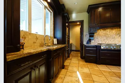 2054 E 6425 S, Holladay, UT 84121 - Photo 30