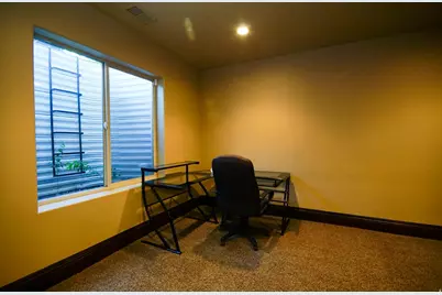 2054 E 6425 S, Holladay, UT 84121 - Photo 52