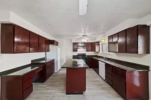 2071 E 575 N, Saint George, UT 84790 - Photo 6