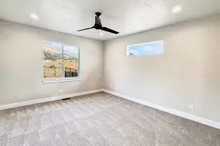 172 E 4100 St N, North Ogden, UT 84414 - Photo 10