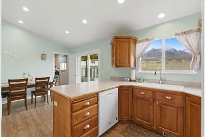 496 E 610 S, Santaquin, UT 84655 - Photo 20