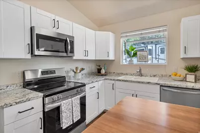 2990 E Riverside Dr #7, Saint George, UT 84790 - Photo 8