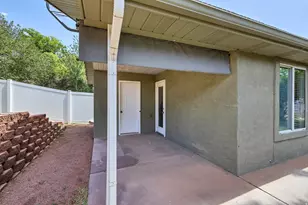 2990 E Riverside Dr, Saint George, UT 84790 - Photo 22