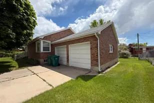550 E Gentile St, Layton, UT 84041 - Photo 2