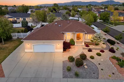 1172 W Kristeldell Ct, Murray, UT 84123 - Photo 2