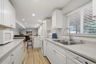 11689 S Oak Manor Dr, Sandy, UT 84092 - Photo 30