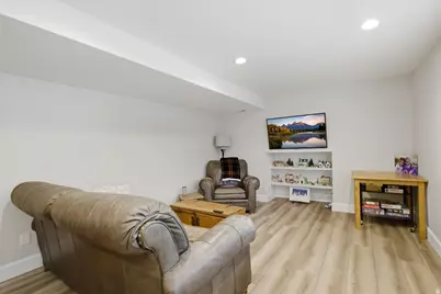 11689 S Oak Manor Dr, Sandy, UT 84092 - Photo 28