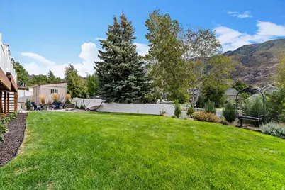 11689 S Oak Manor Dr, Sandy, UT 84092 - Photo 40