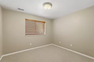 1665 E 1300 N, Layton, UT 84040 - Photo 34