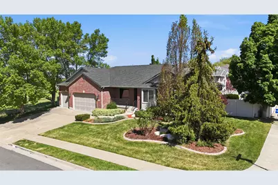 1665 E 1300 N, Layton, UT 84040 - Photo 2
