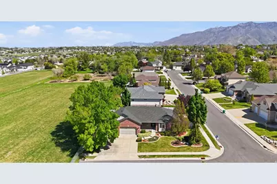 1665 E 1300 N, Layton, UT 84040 - Photo 44