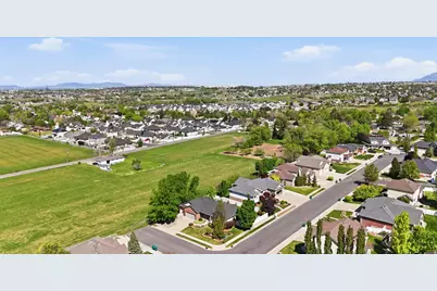 1665 E 1300 N, Layton, UT 84040 - Photo 48
