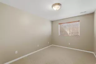 1665 E 1300 N, Layton, UT 84040 - Photo 32