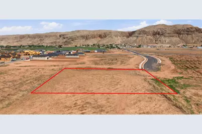 2060 S 1030 W, Hurricane, UT 84737 - Photo 2
