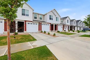 1152 E Trident Dr, Saratoga Springs, UT 84045 - Photo 2