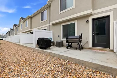 1152 E Trident Dr, Saratoga Springs, UT 84045 - Photo 22