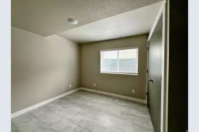 954 N Quincy Ave, Ogden, UT 84404 - Photo 10