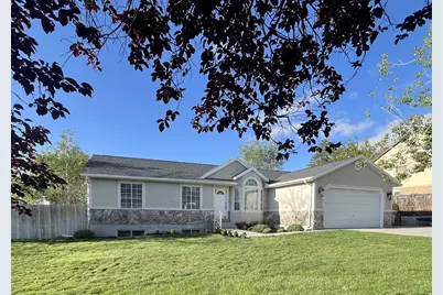1317 E Knollwood Dr, Sandy, UT 84092 - Photo 1