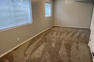 1317 E Knollwood Dr, Sandy, UT 84092 - Photo 24