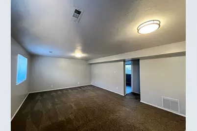 1317 E Knollwood Dr, Sandy, UT 84092 - Photo 22