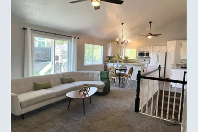 1317 E Knollwood Dr, Sandy, UT 84092 - Photo 4